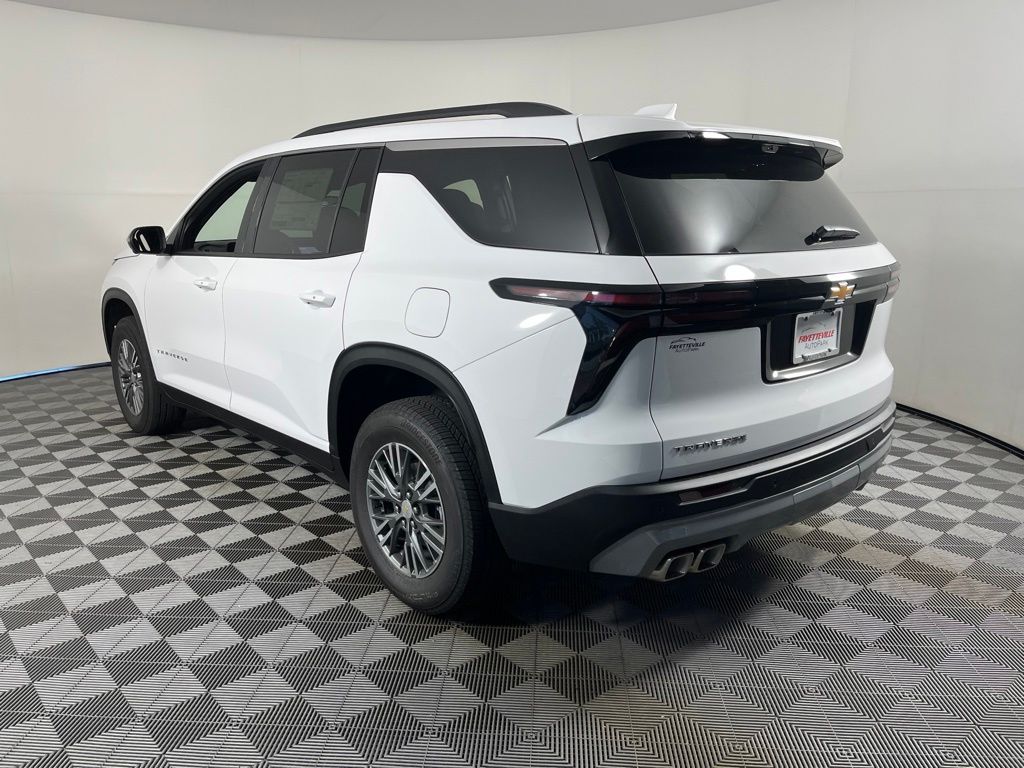 Thumbnail: 2026 Chevrolet Traverse - 3