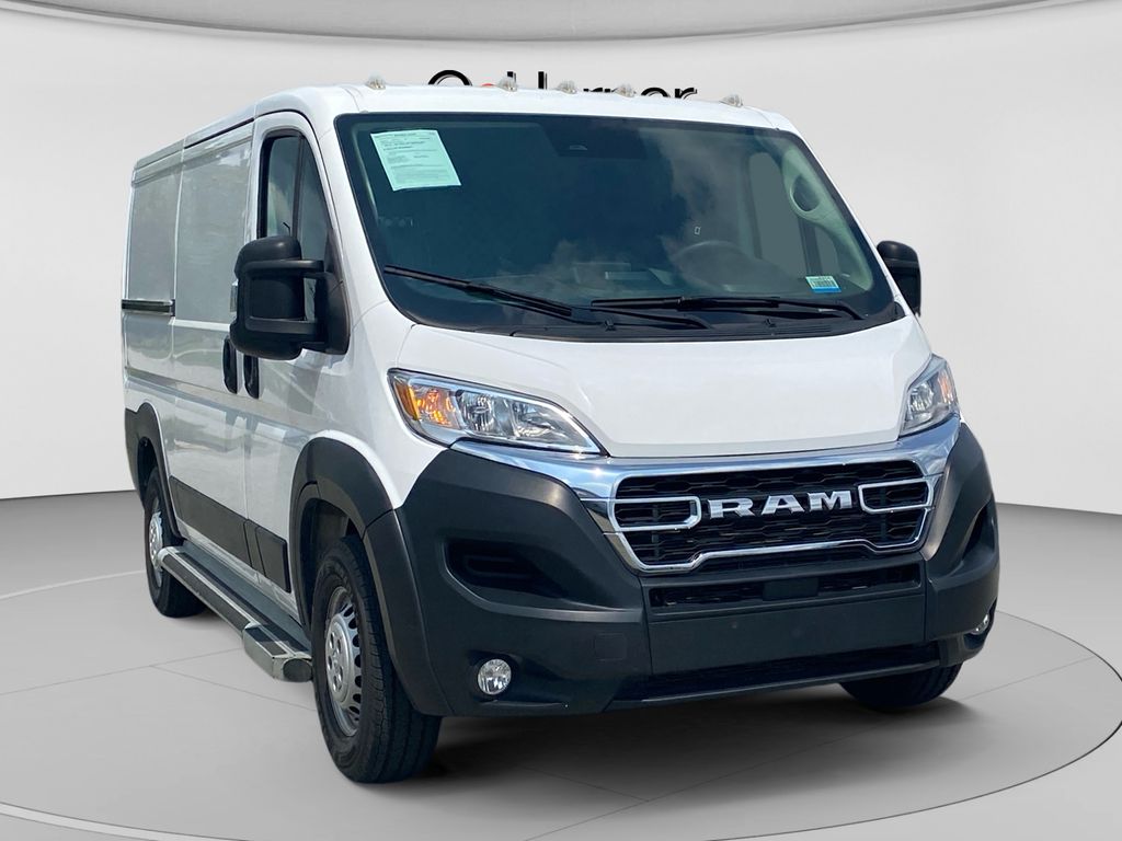 Bright White Clearcoat 2025 RAM ProMaster Van Front-Wheel Drive 9-Speed Automatic