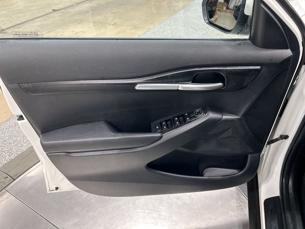 used 2023 Kia Seltos car, priced at $20,962