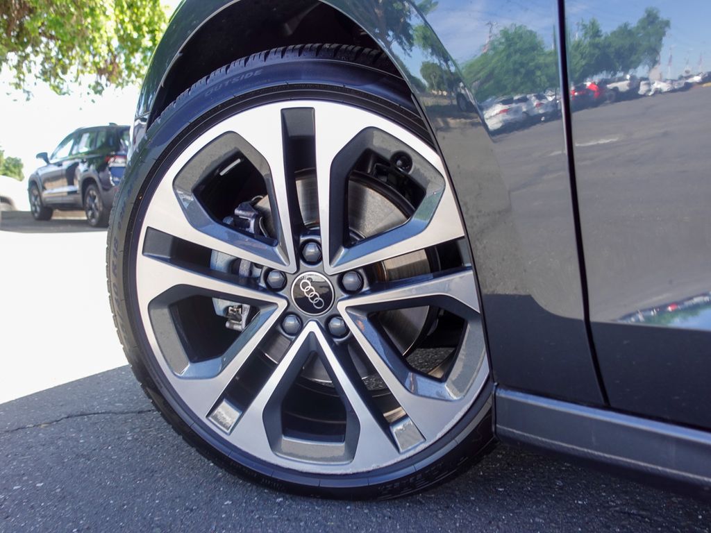 Used 2025 Gray Audi 40 Premium image 10