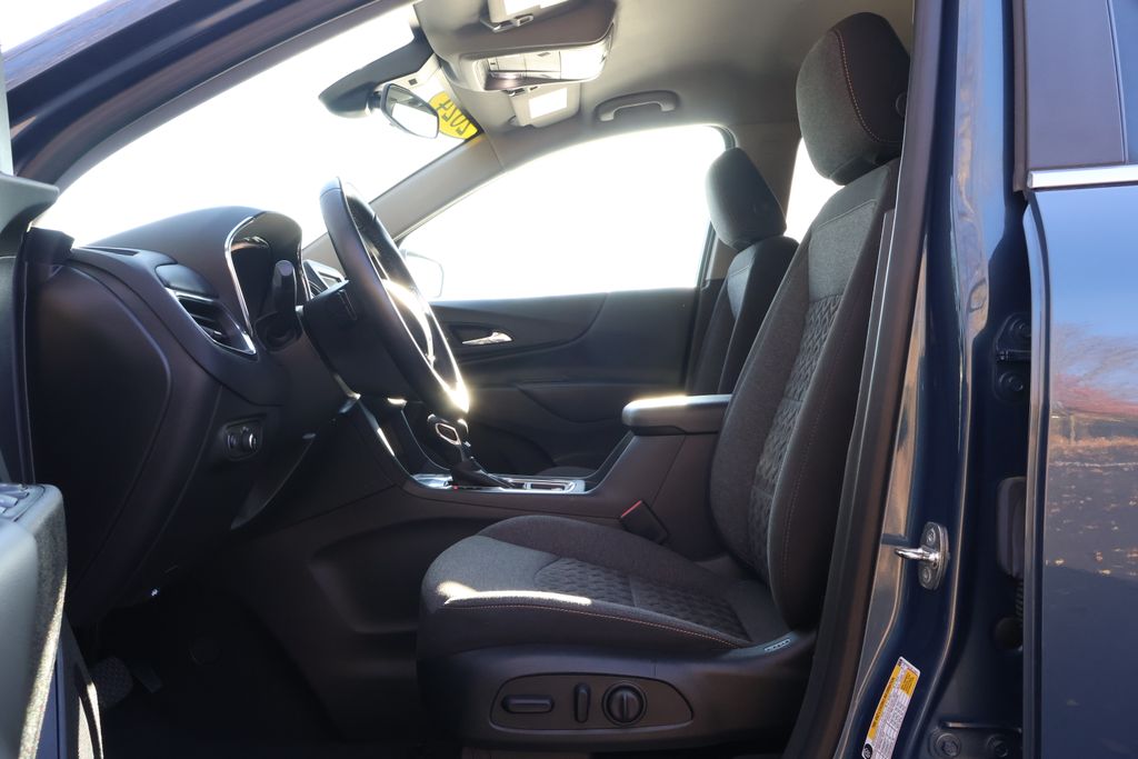 Thumbnail: 2024 Chevrolet Equinox - 30