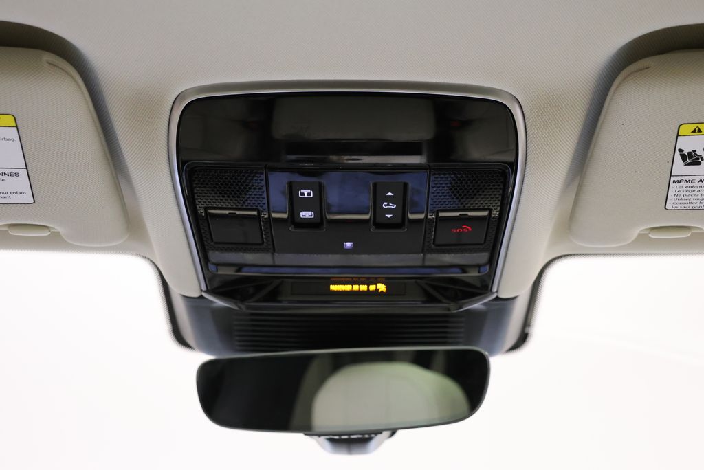 Thumbnail: 2024 Land Rover Range Rover - 14