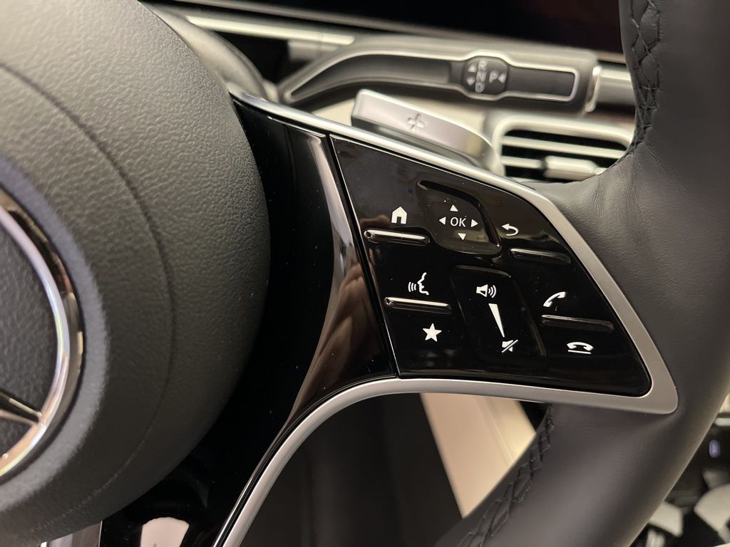 Thumbnail: 2025 Mercedes-Benz GLE - 16