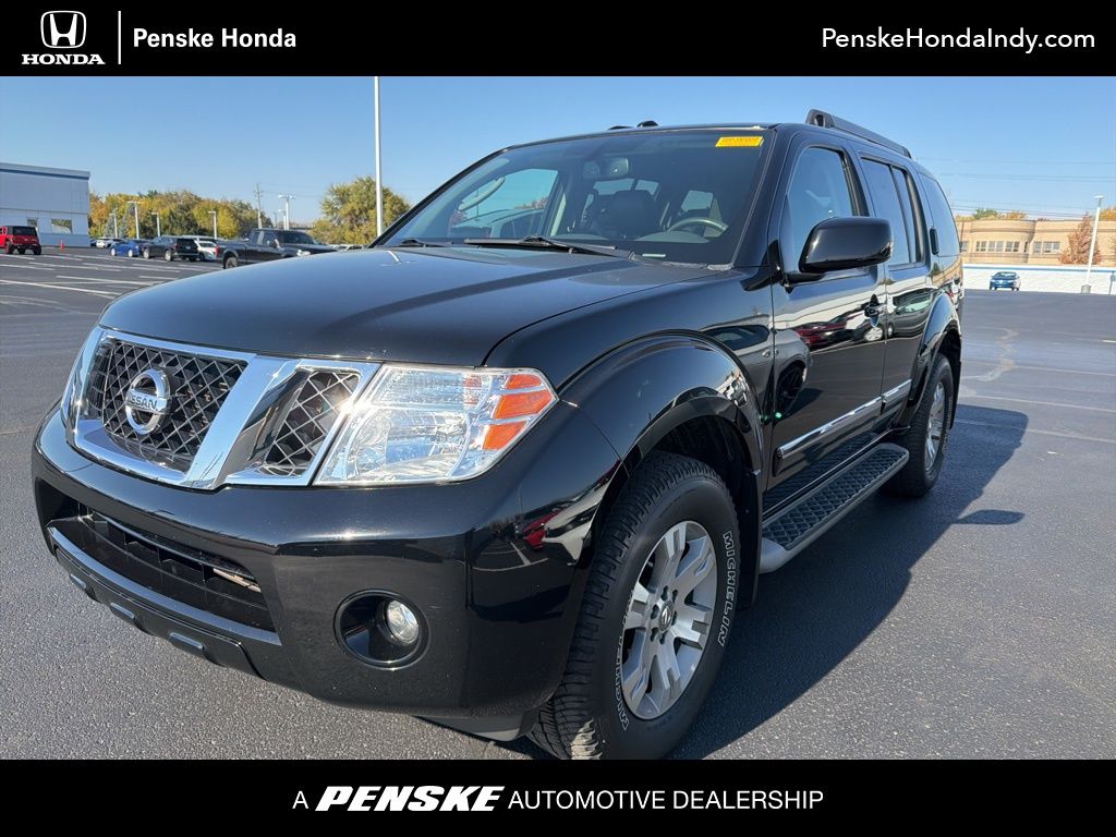 Thumbnail: 2011 Nissan Pathfinder - 1