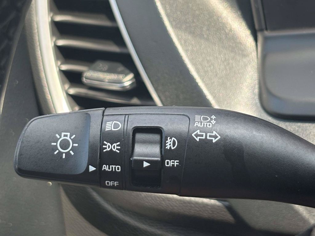 Used 2024 Blue Kia SX image 26