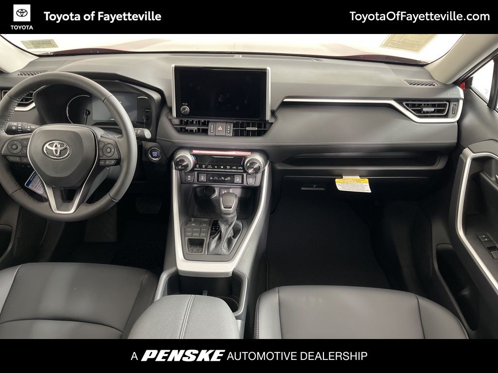 2025 Toyota RAV4 XLE Premium 15
