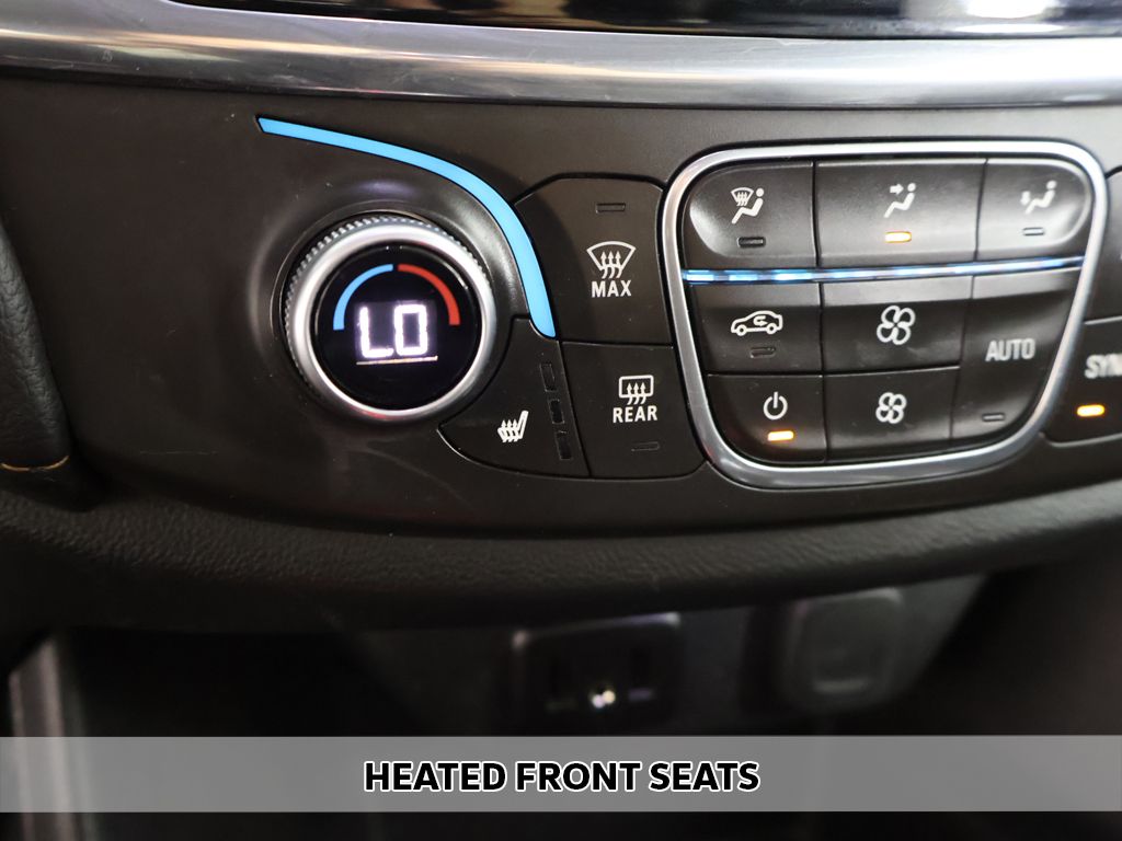 Used 2018 White Chevrolet 3LT image 7