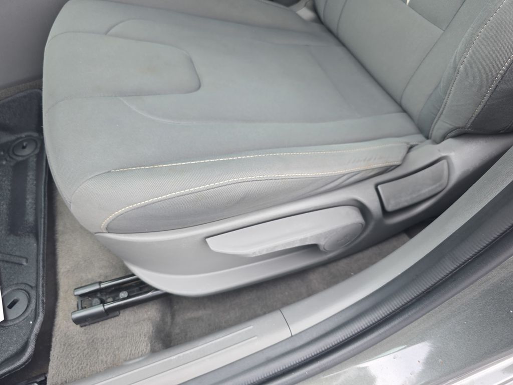 Used 2024 Hyundai Elantra Sedan