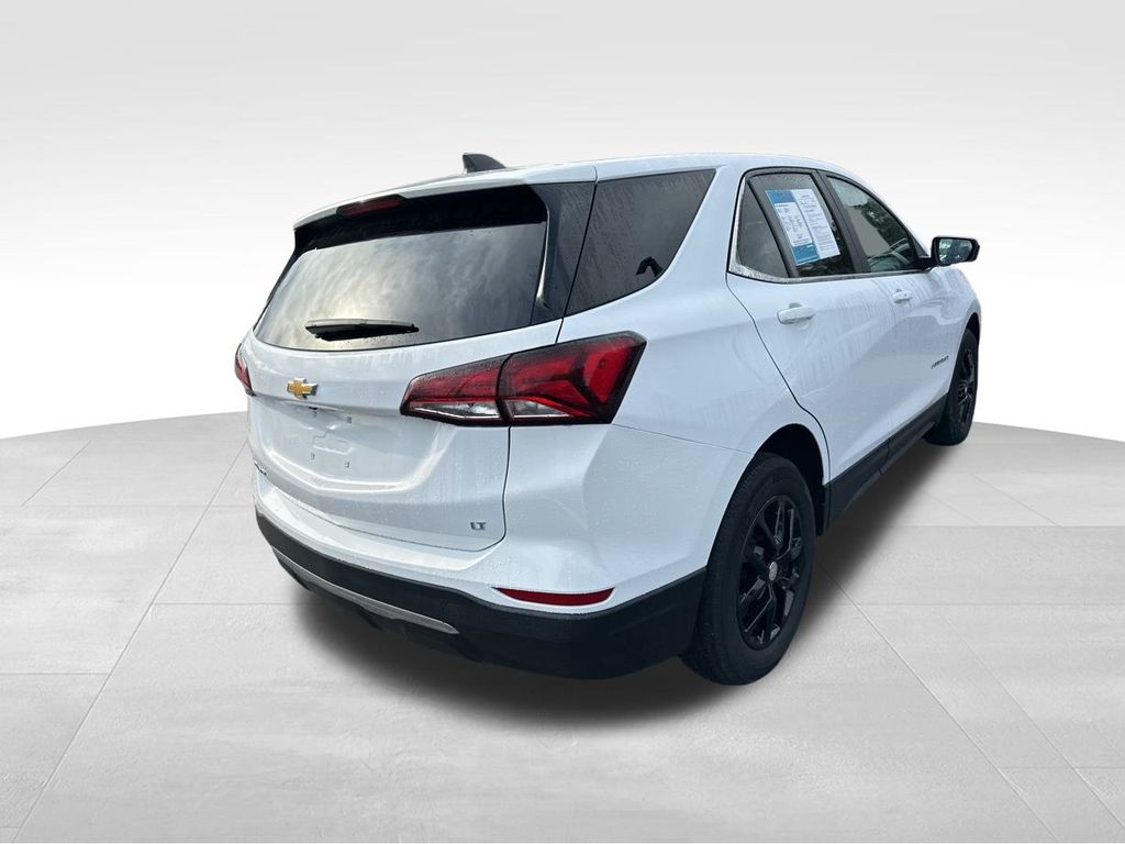 2022 Summit White Chevrolet Equinox LT FWD SUV
