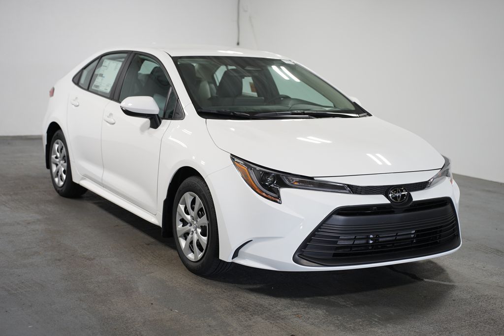 2025 Toyota Corolla LE 3
