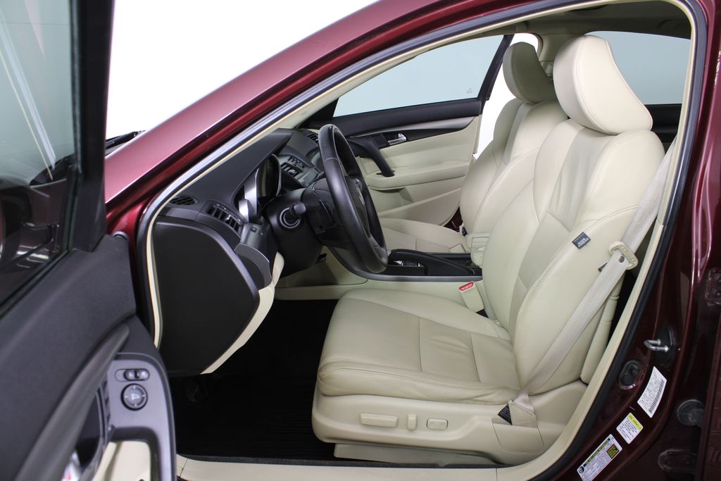 Used 2013 Acura TL for sale in 