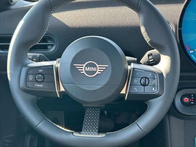 Thumbnail: 2026 MINI Cooper - 19