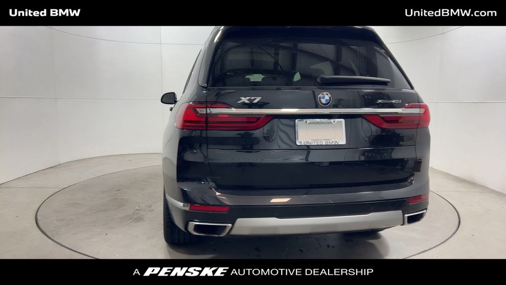 Thumbnail: 2021 BMW X7 - 7