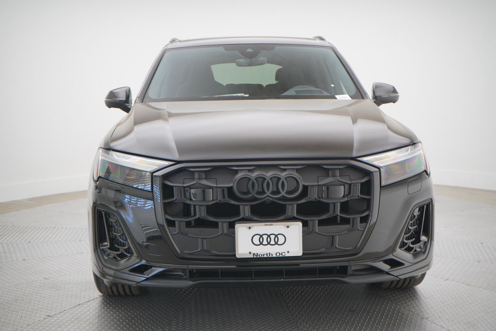 2025 Audi SQ7  6