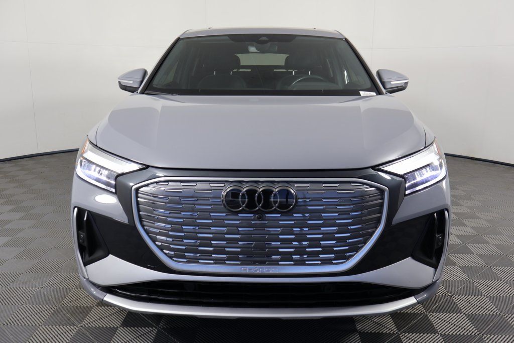 Thumbnail: 2023 Audi Q4 e-tron - 2