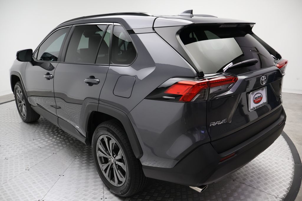 Thumbnail: 2025 Toyota RAV4 - 11