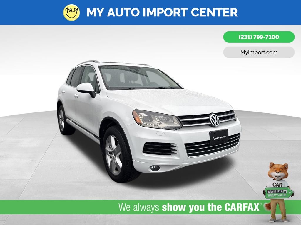 Pure White 2014 Volkswagen Touareg SUV / Crossover  8-Speed Automatic