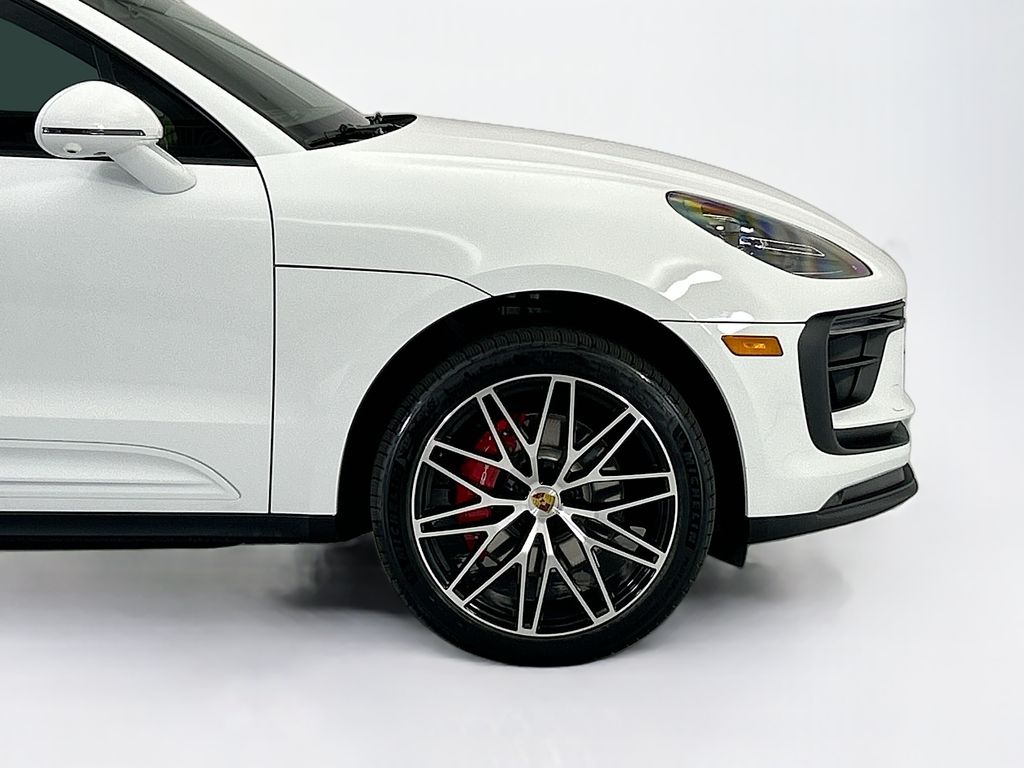 Thumbnail: 2026 Porsche Macan - 11