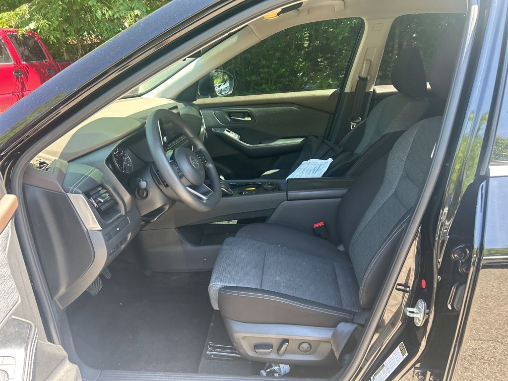 2021 Nissan Rogue SV Black at Bob Ruth Ford