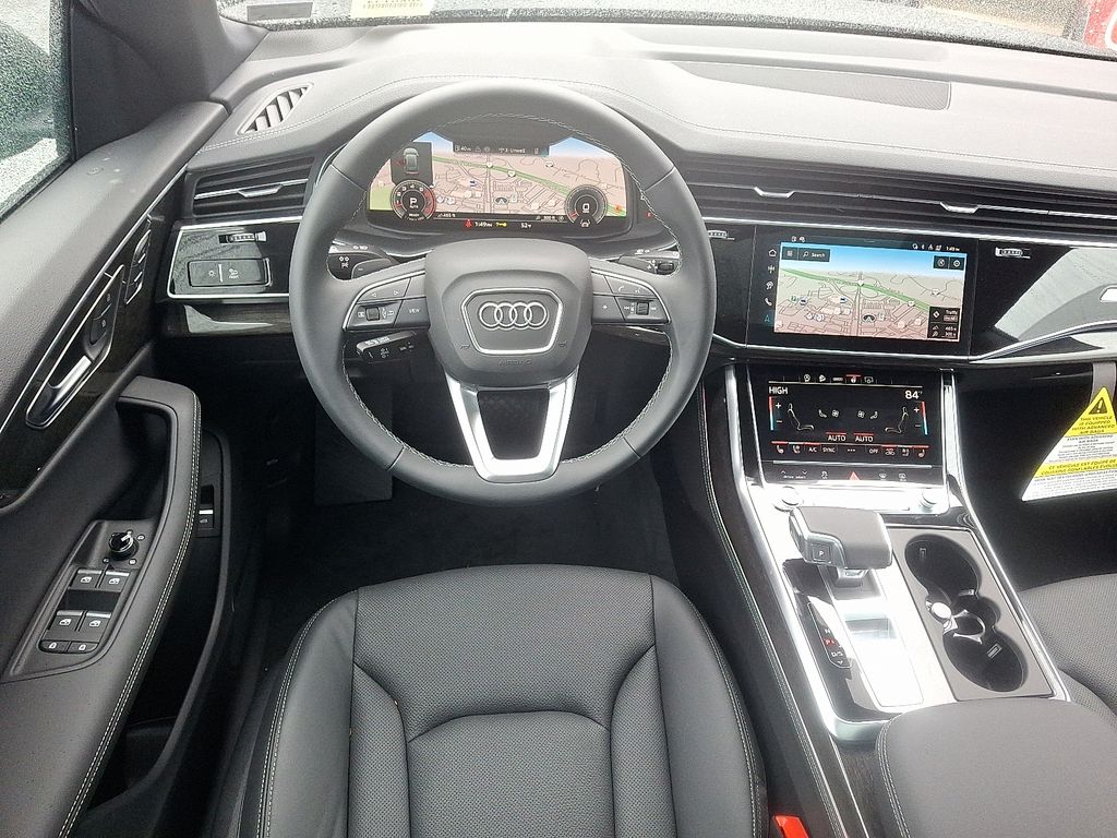 Thumbnail: 2026 Audi Q8 - 8