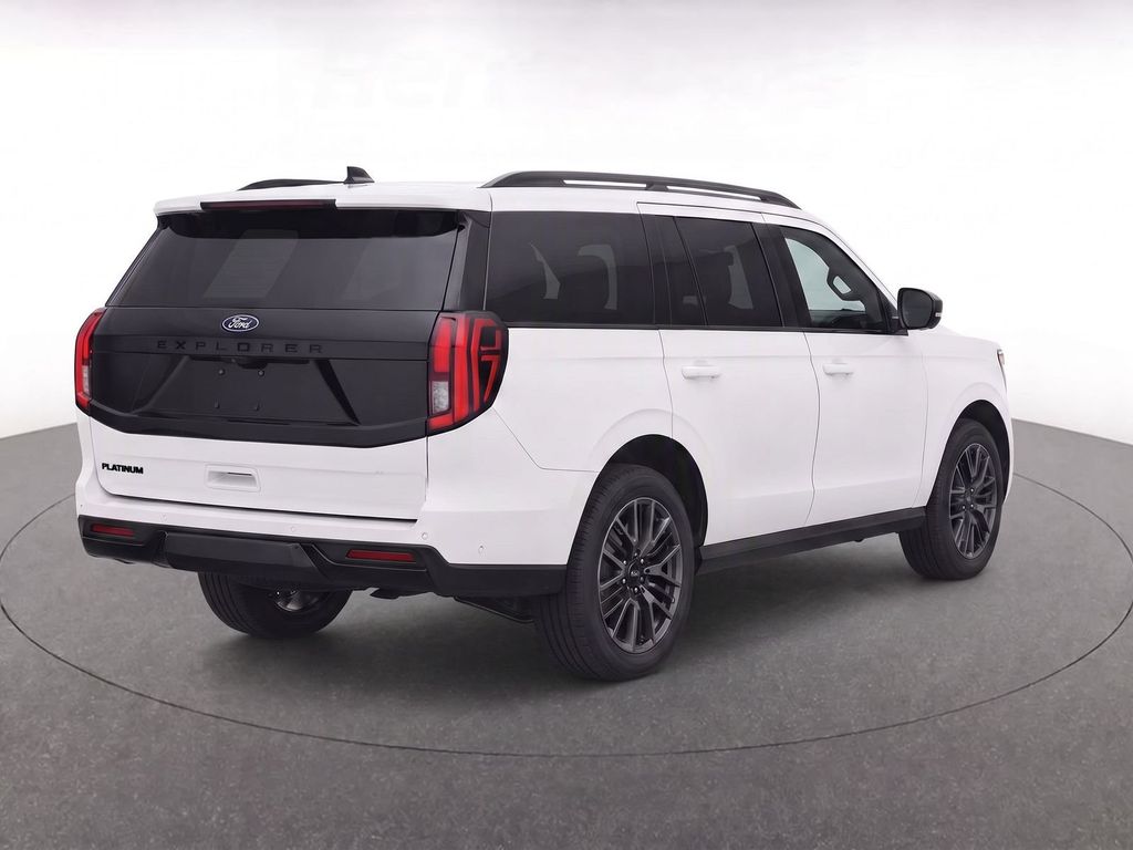 New 2027 Star White Metallic Tri-Coat Ford Platinum image 3