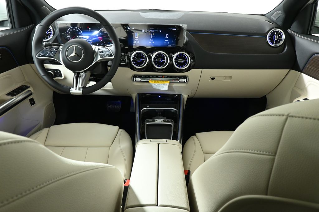 Thumbnail: 2026 Mercedes-Benz GLA - 4