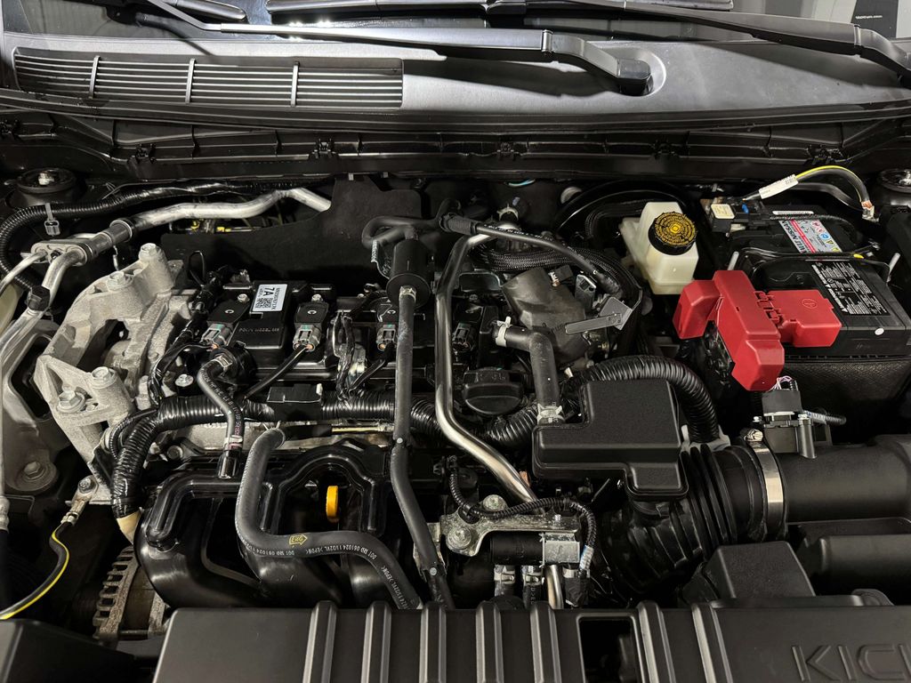 Certified Used 2025 Gun Metallic Nissan SR image 28