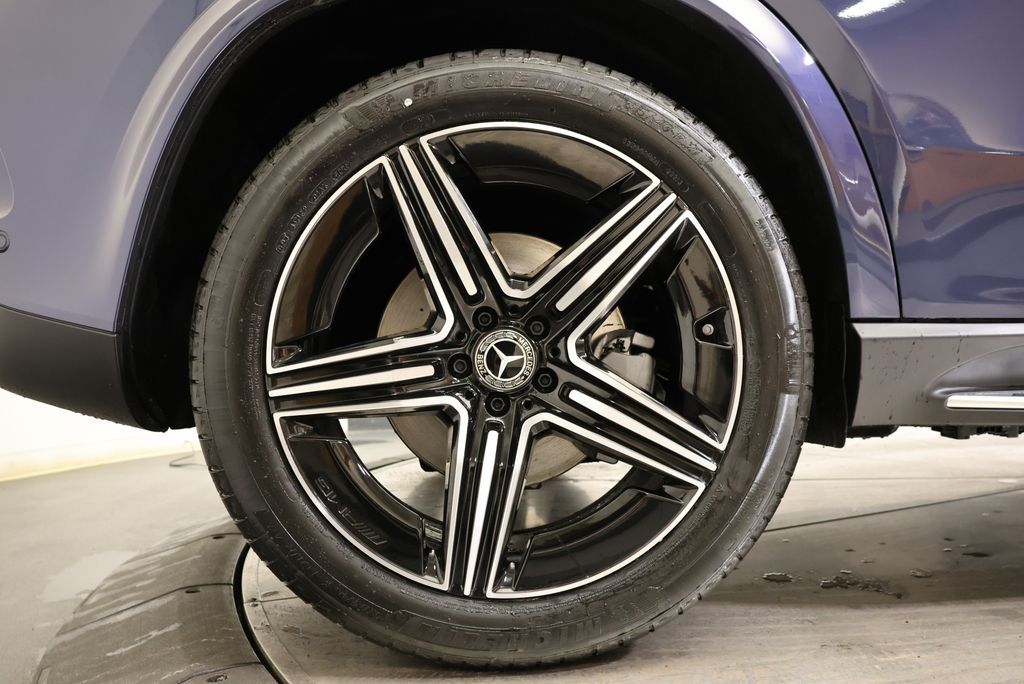 Thumbnail: 2026 Mercedes-Benz GLE - 13