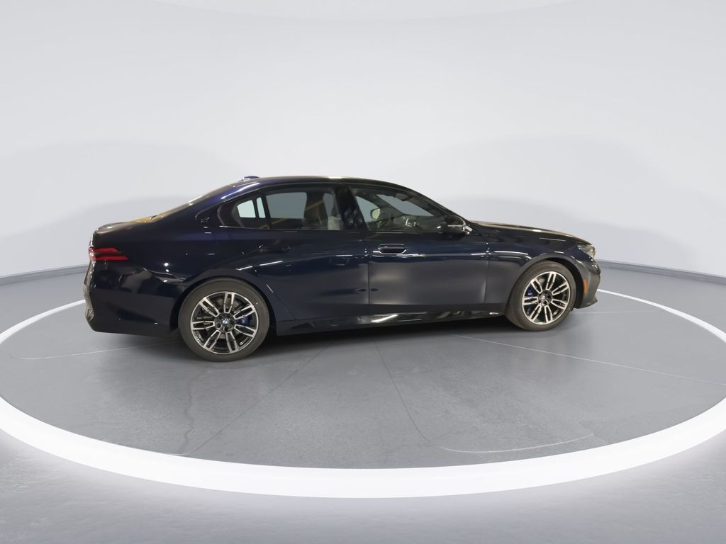 2025 BMW 5 Series 530i xDrive 8