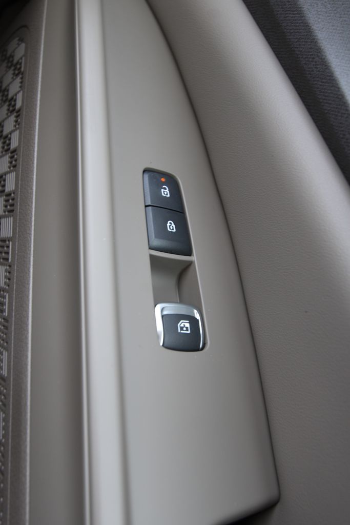 New 2027 Kia Carnival MPV Van