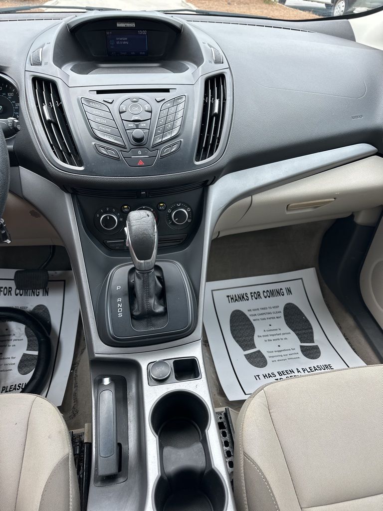 2014 Oxford White Ford Escape SE 4X4 SUV