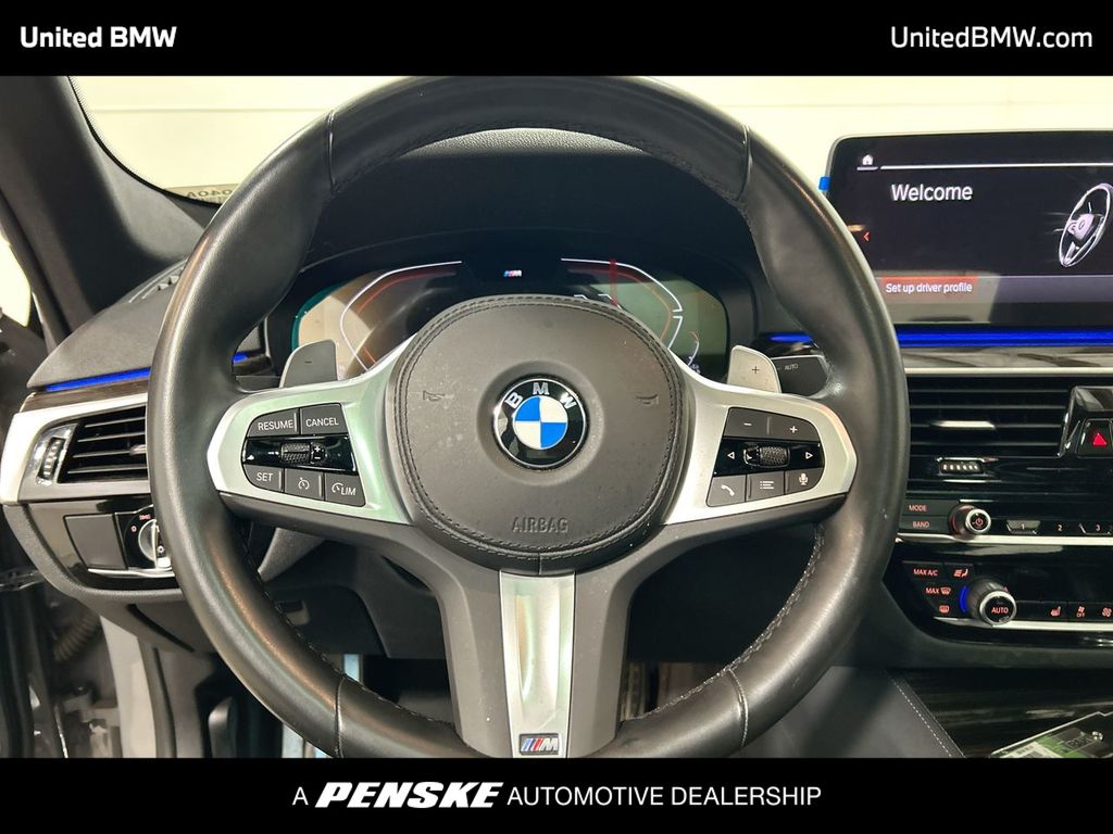 Thumbnail: 2022 BMW 5 Series - 14