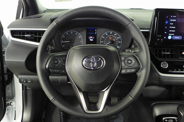 2025 Toyota Corolla SE 26