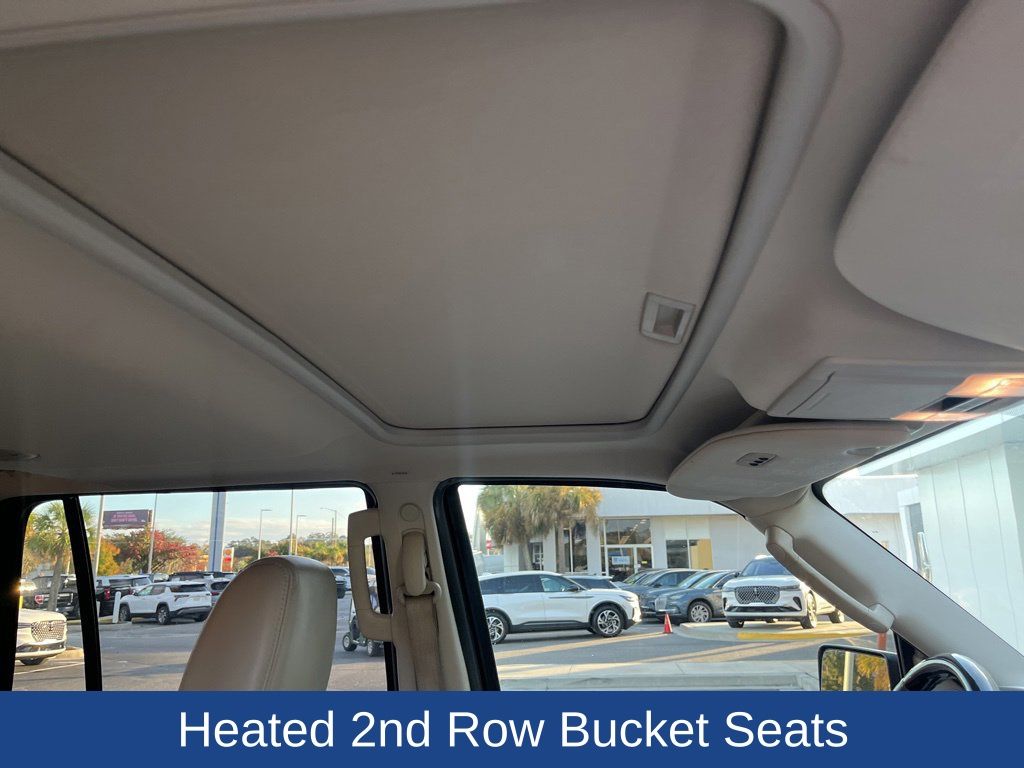 2017 Lincoln Navigator Select