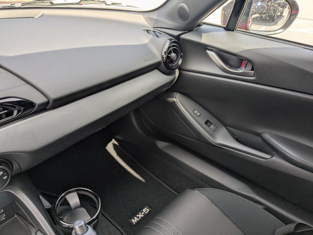 2026 Mazda MX-5 Miata Sport