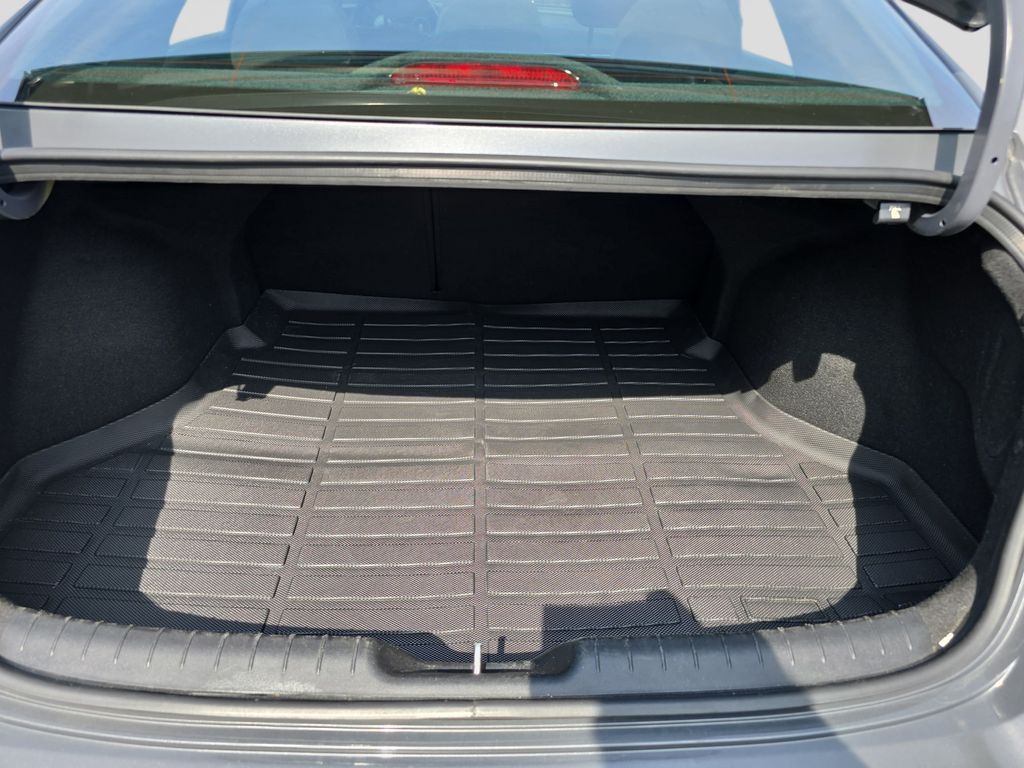 Used 2025 Hyundai Elantra Sedan