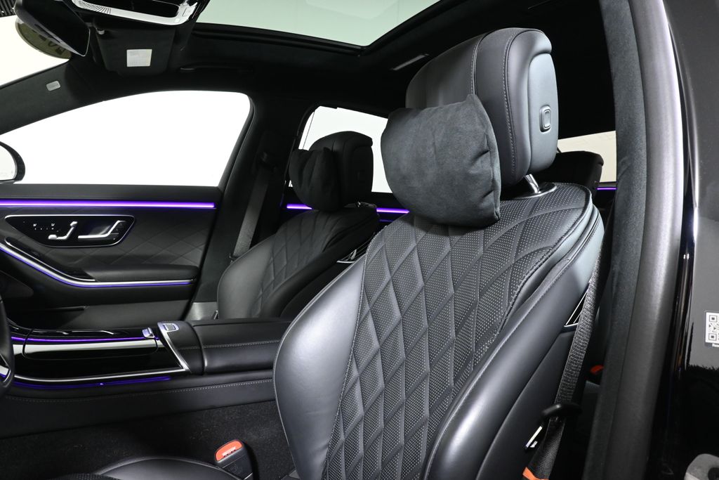 Thumbnail: 2025 Mercedes-Benz S-Class - 16