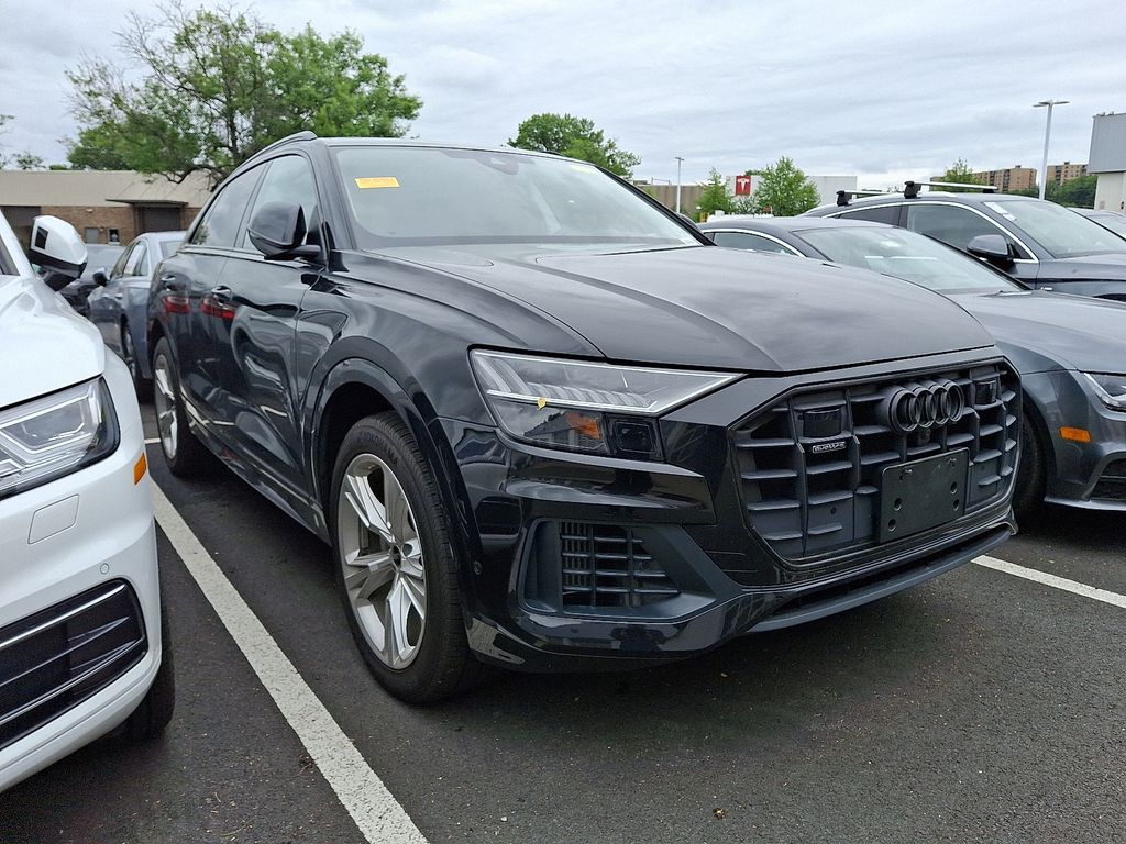 Thumbnail: 2023 Audi Q8 - 3