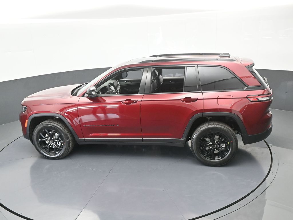 New 2025 Velvet Red Pearlcoat Jeep Altitude X image 42