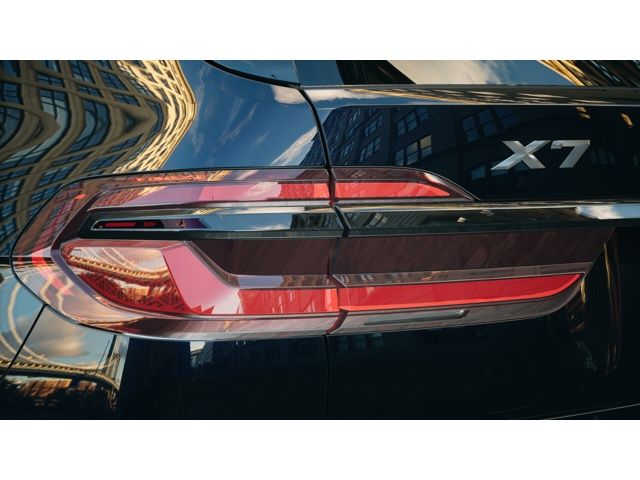 Thumbnail: 2026 BMW X7 - 8