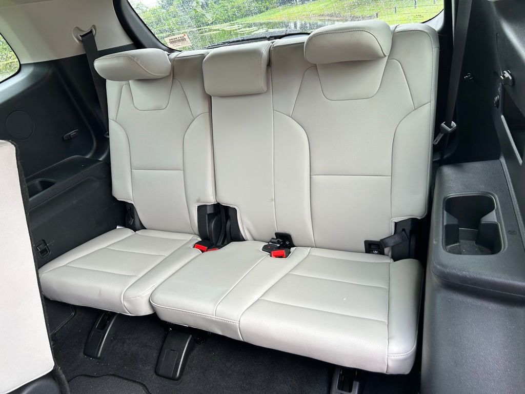 Thumbnail: 2022 Kia Telluride - 13