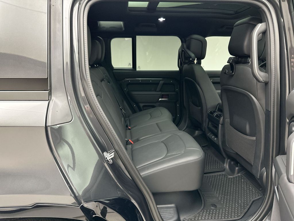 Thumbnail: 2025 Land Rover Defender - 7