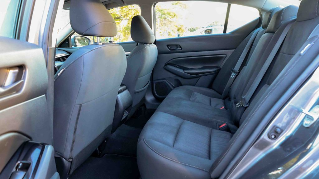 Used 2023 Nissan Altima 2.5 SV 4D Sedan