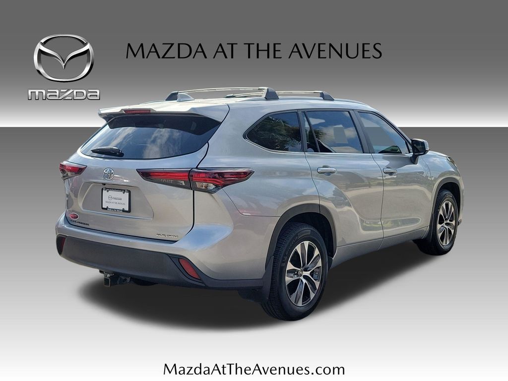2024 Toyota Highlander 4