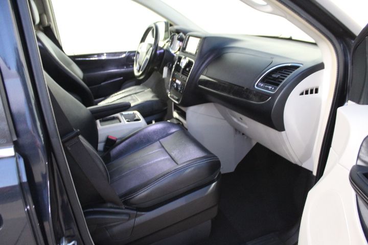 Used Car 2013 Chrysler Town & Country  Sports Van Touring Front Wheel Drive For Sale Under $10,000 In Georgetown, Texas