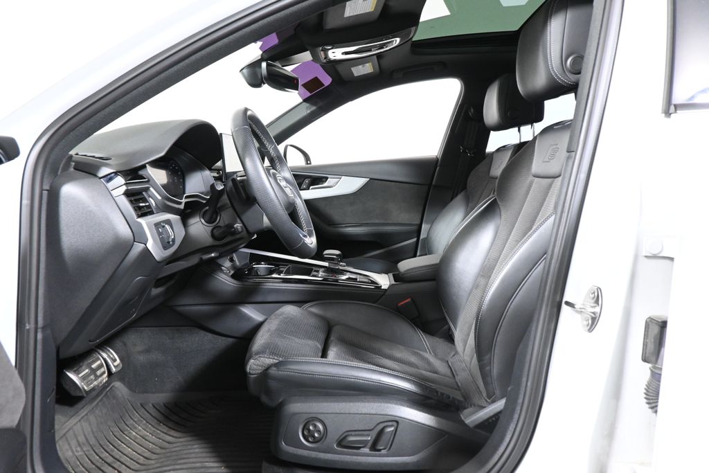 Thumbnail: 2021 Audi A4 - 3