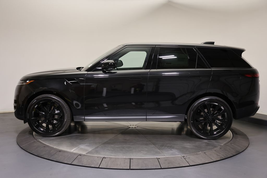 Thumbnail: 2026 Land Rover Range Rover Sport - 2