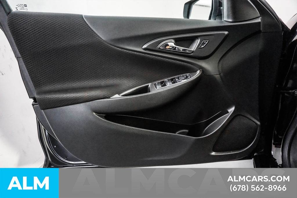 Used 2025 Black Chevrolet LT image 47