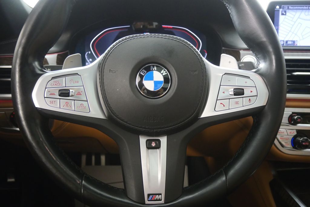 Thumbnail: 2022 BMW 7 Series - 19