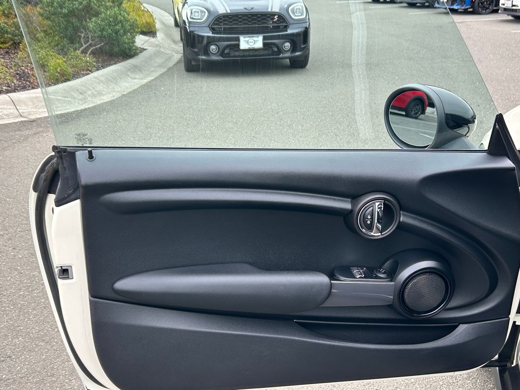 Thumbnail: 2016 MINI Cooper - 11